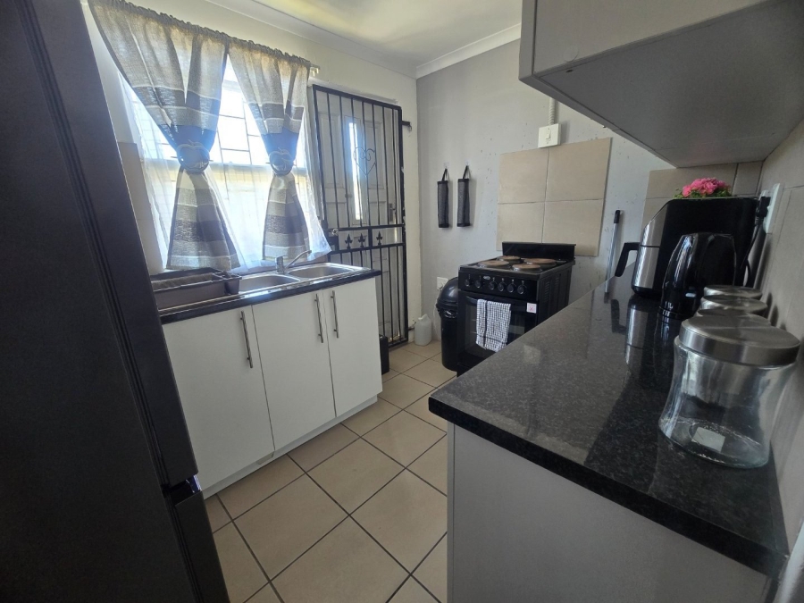 2 Bedroom Property for Sale in Colorado Park Western Cape
